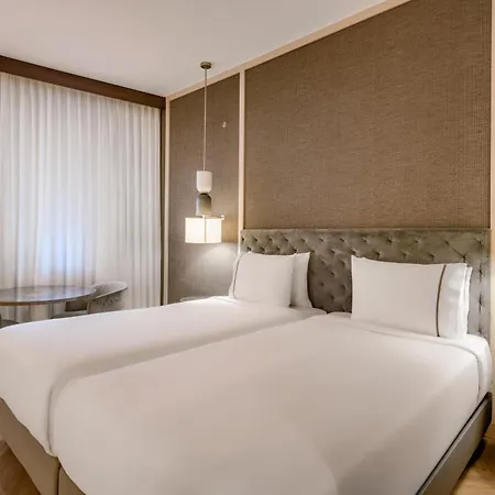 Ac By Marriott Отель Милан