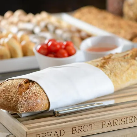 Ac By Marriott Отель 4*