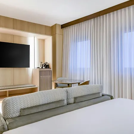 Ac By Marriott Отель Милан