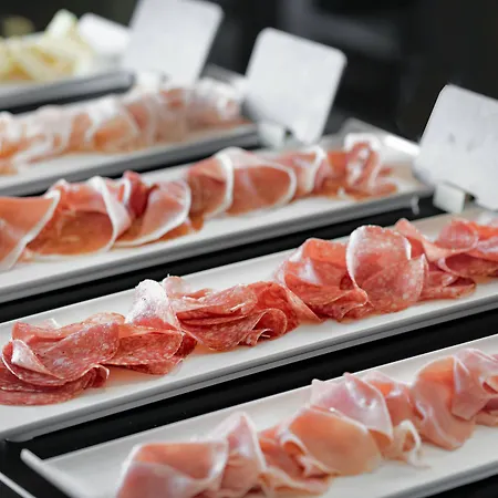 Отель Ac By Marriott Милан